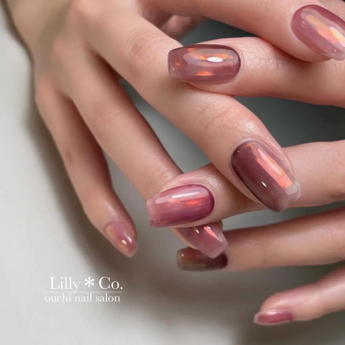 ネイル オーロラネイル ハンドネイル ハンドケア Lilly Co.のネイルデザイン