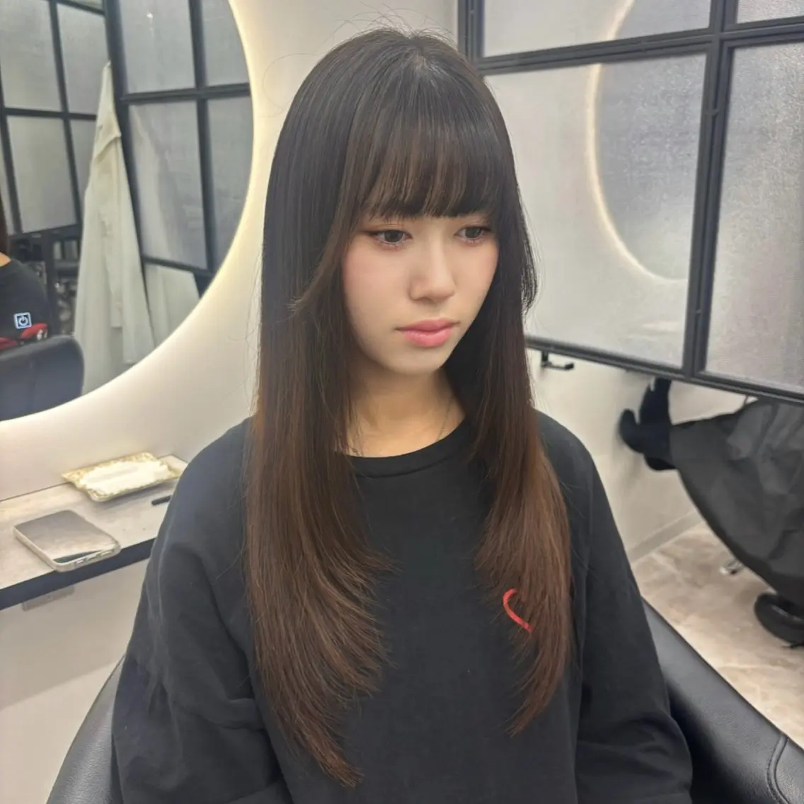 ロング カット Ren. 🦋デザインカラーのヘアスタイル