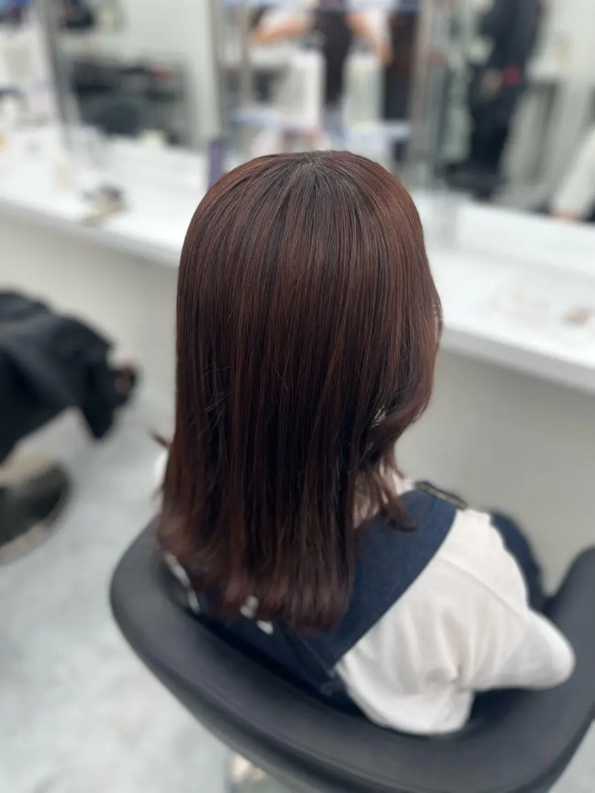 セミロング カラー Zina熊本🫧 Kurehaのヘアスタイル