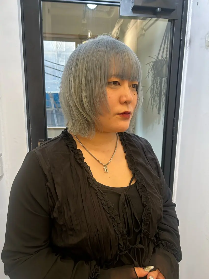 ミディアム ボブ 顔周りカット レイヤーカット カット sana🤍ボブ ベージュ🤍のヘアスタイル