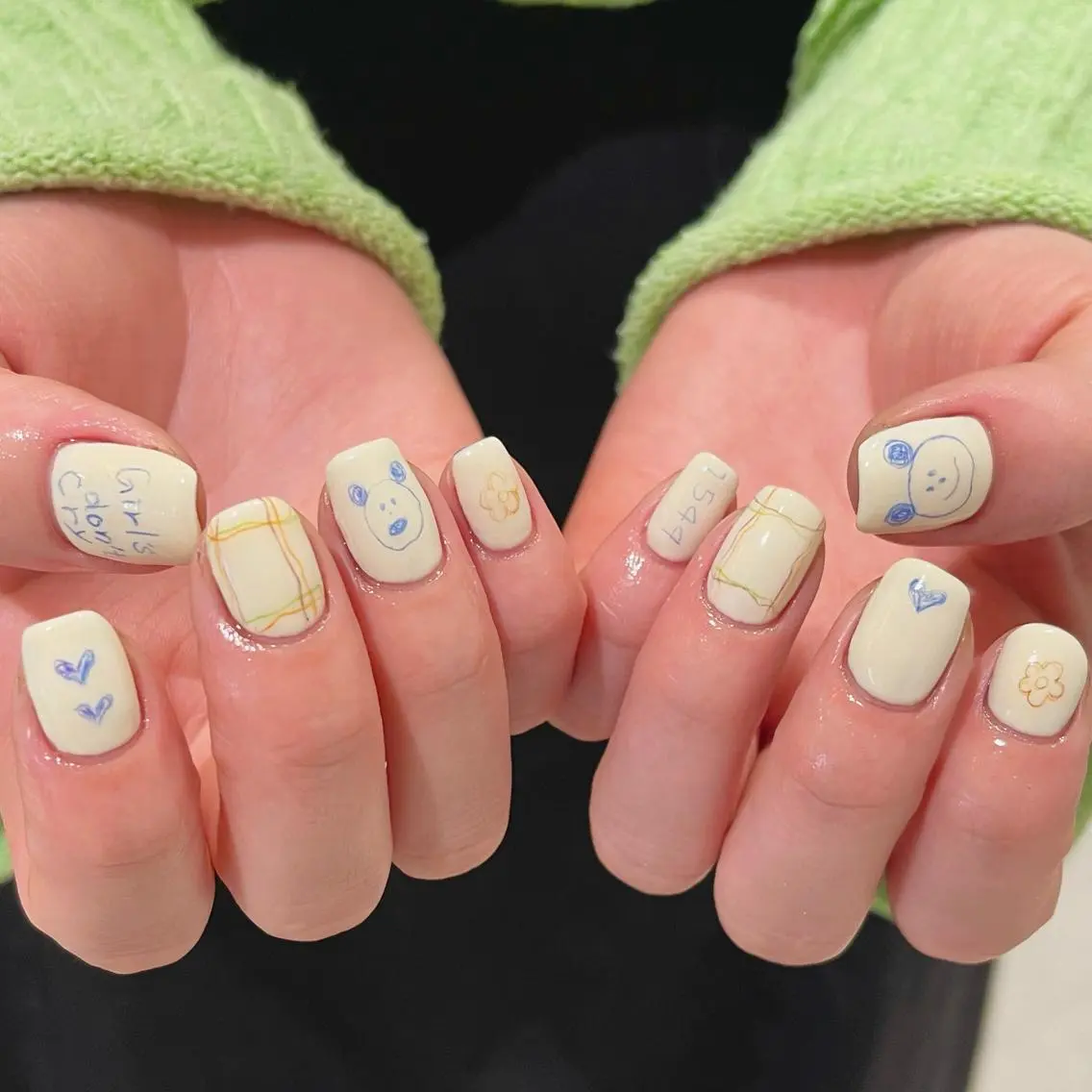 ネイル ハンドネイル LILY MIZUKIのネイルデザイン