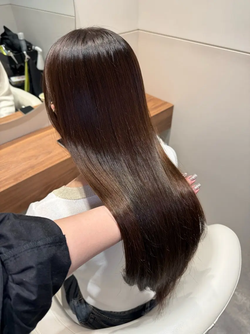 【定番メニュー🎀】カット+艶カラー+トリートメントの写真