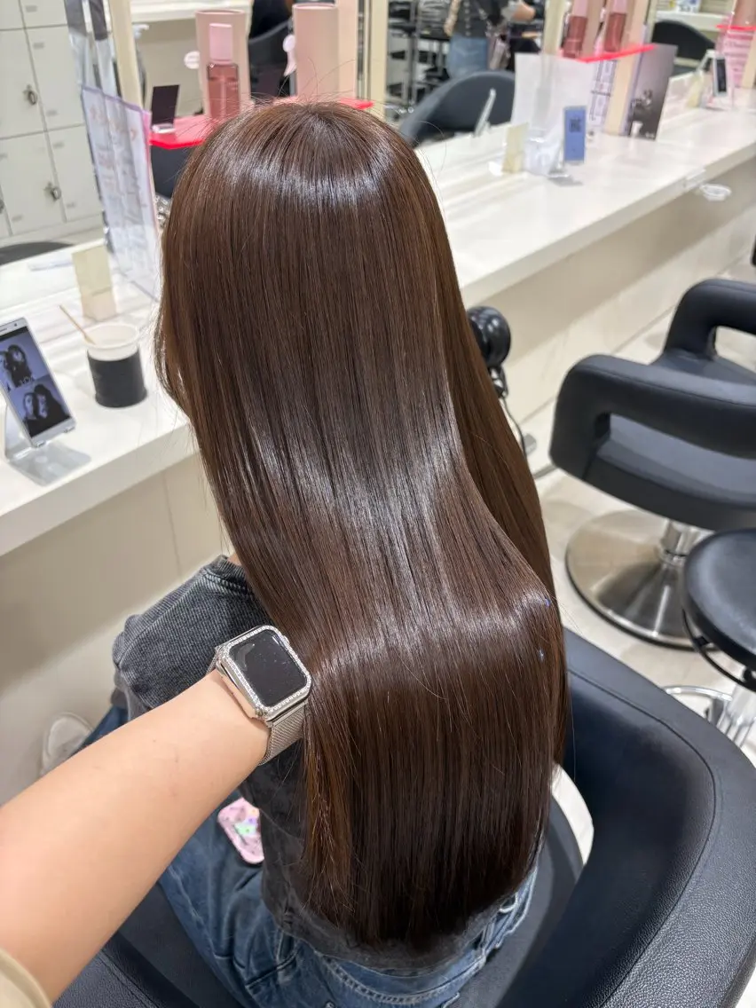 ロング カラー ヘアアレンジ ブラウンカラー ダブルカラー ヘアカラー トリートメント 🌈くれは🎨デザイ ン🌟ダメージレスのヘアスタイル
