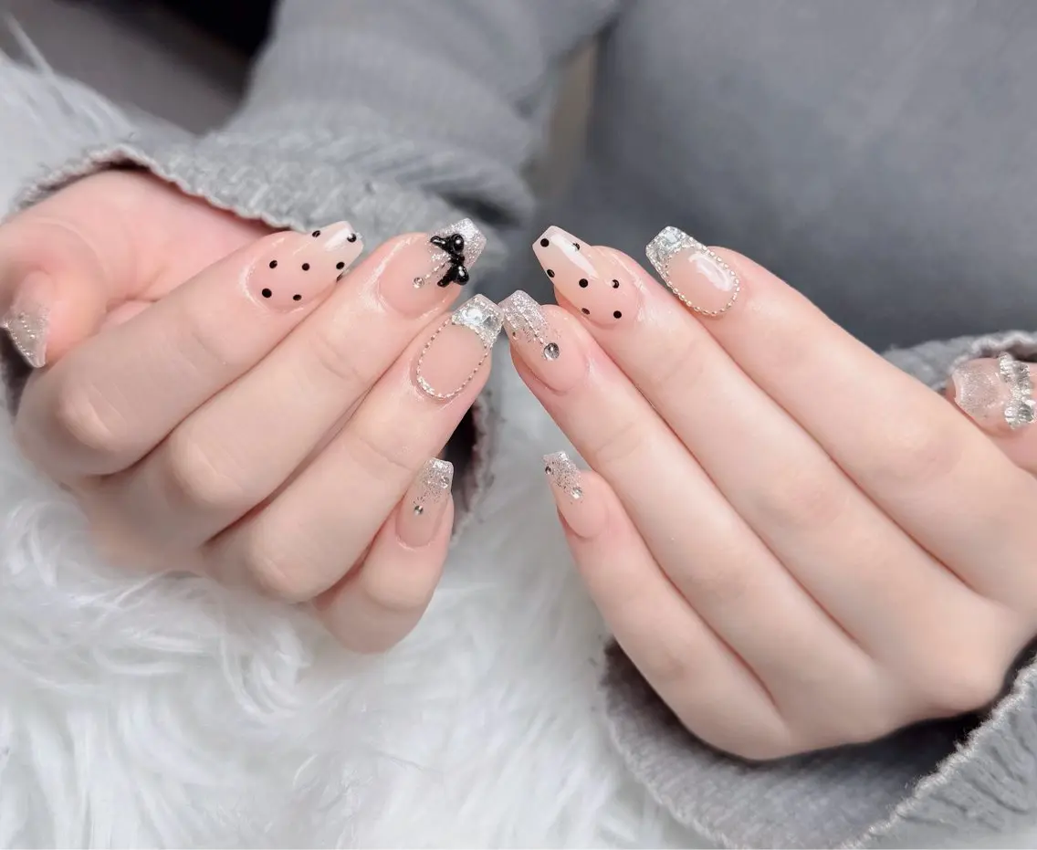 ネイル アートネイル フレンチネイル ジェルネイル 韓国ネイル マグネットネイル ハンドネイル Lenie Nail Okuboのネイルデザイン