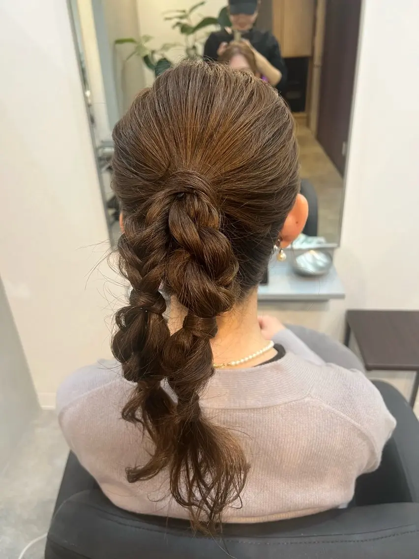 ネイル ヘアセット ヘアメイクネイリスト hidemi中目黒のヘアスタイル