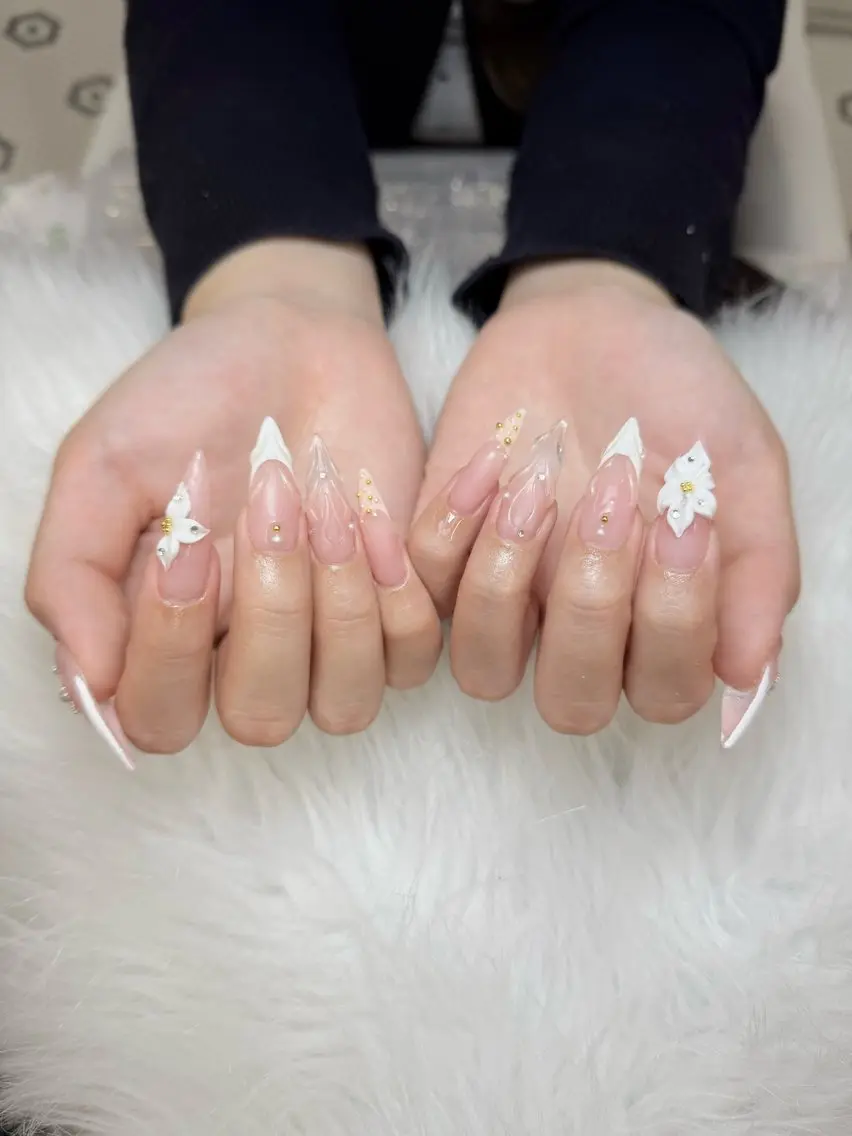 ネイル ハンドネイル ANH ゴテゴテネイルサロンのネイルデザイン