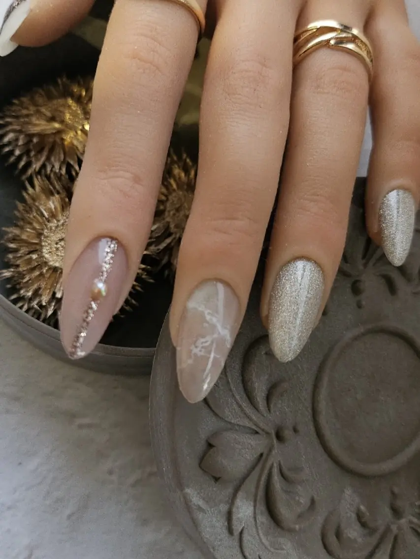 ネイル マグネットネイル ニュアンスネイル ネイルチップ ハンドネイル Noah'snail   のネイルデザイン