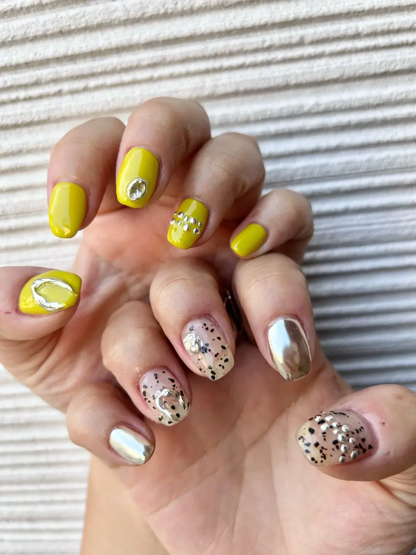 ネイル ハンドネイル フットネイル TESORO nailのネイルデザイン