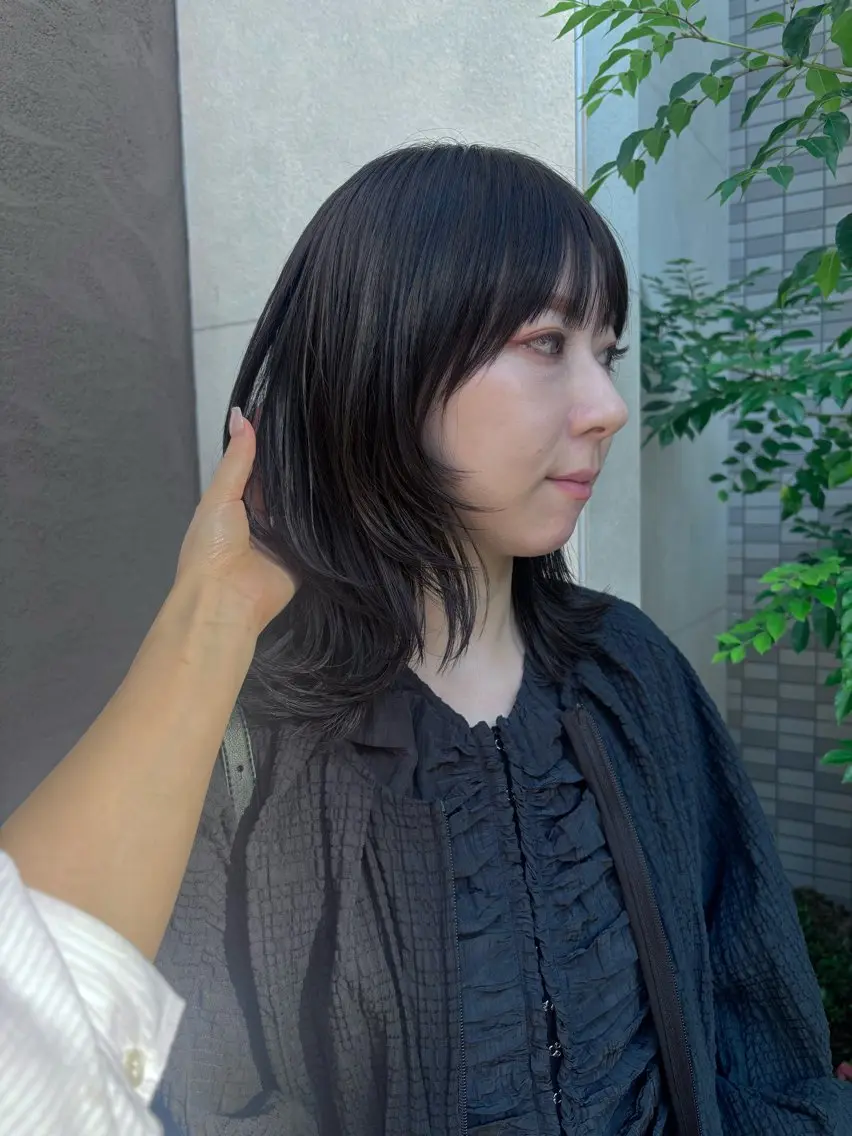 ミディアム カット ヘアカラー トリートメント 透明感カラー人気 ナンバーワンMIYUのヘアスタイル