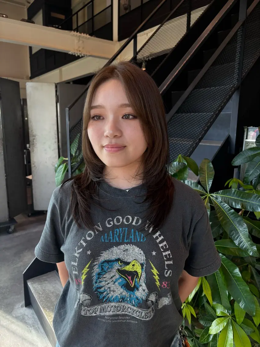ミディアム レイヤーカット カット ヘアカラー 竹田 佳奈のヘアスタイル