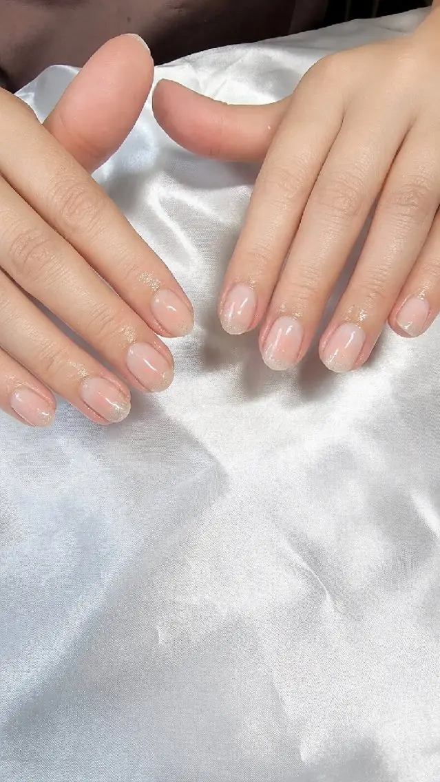 ネイル チークネイル フラッシュネイル ジェルネイル グラデーション ショートネイル Viva Nail 堺区自宅ネイルサロンのネイルデザイン