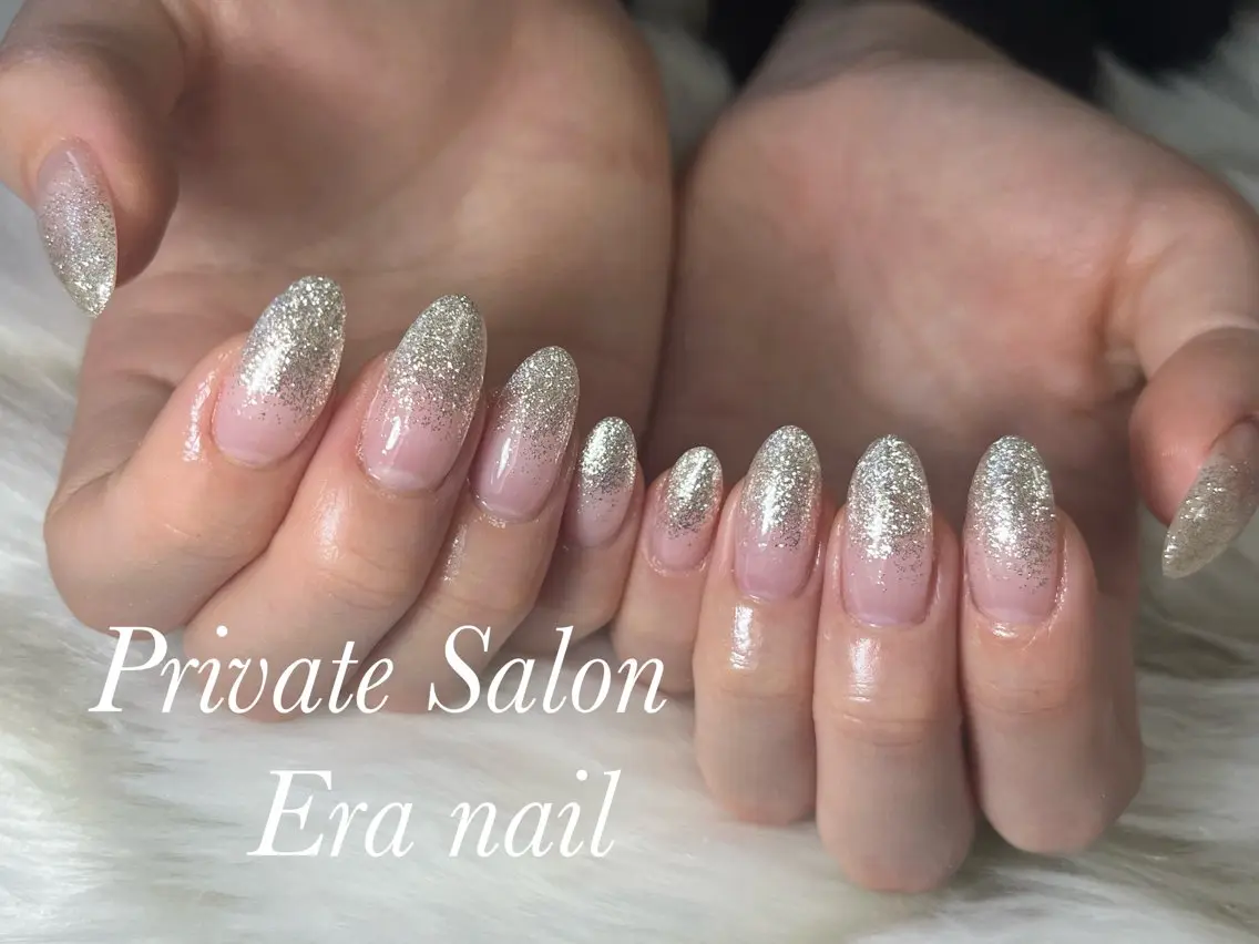 ネイル グラデーション ラメ(グリッター) ラメグラデーション シンプルネイル ハンドネイル Era nailのネイルデザイン