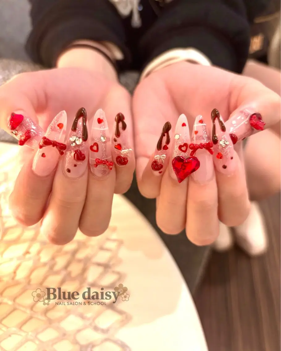 ネイル ジェルネイル ガーリー キラキラネイル マグネットネイル 持ち込み ハンドネイル Blue daisy 栄本店のネイルデザイン
