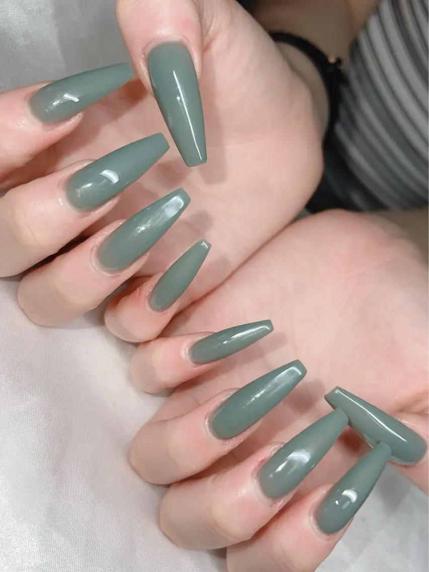 ネイル 長さ出し グラデーション キラキラネイル マグネットネイル ニュアンスネイル ハンドネイル Lee Nails チップ長さだし専門店のネイルデザイン