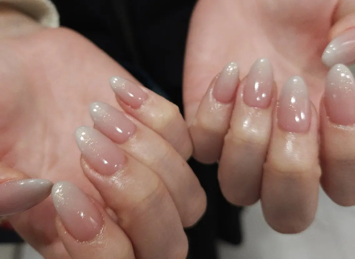 ネイル ジェルネイル グラデーション パラジェル 冬ネイル ハンドネイル puku nail 🌼kazu🌼のネイルデザイン