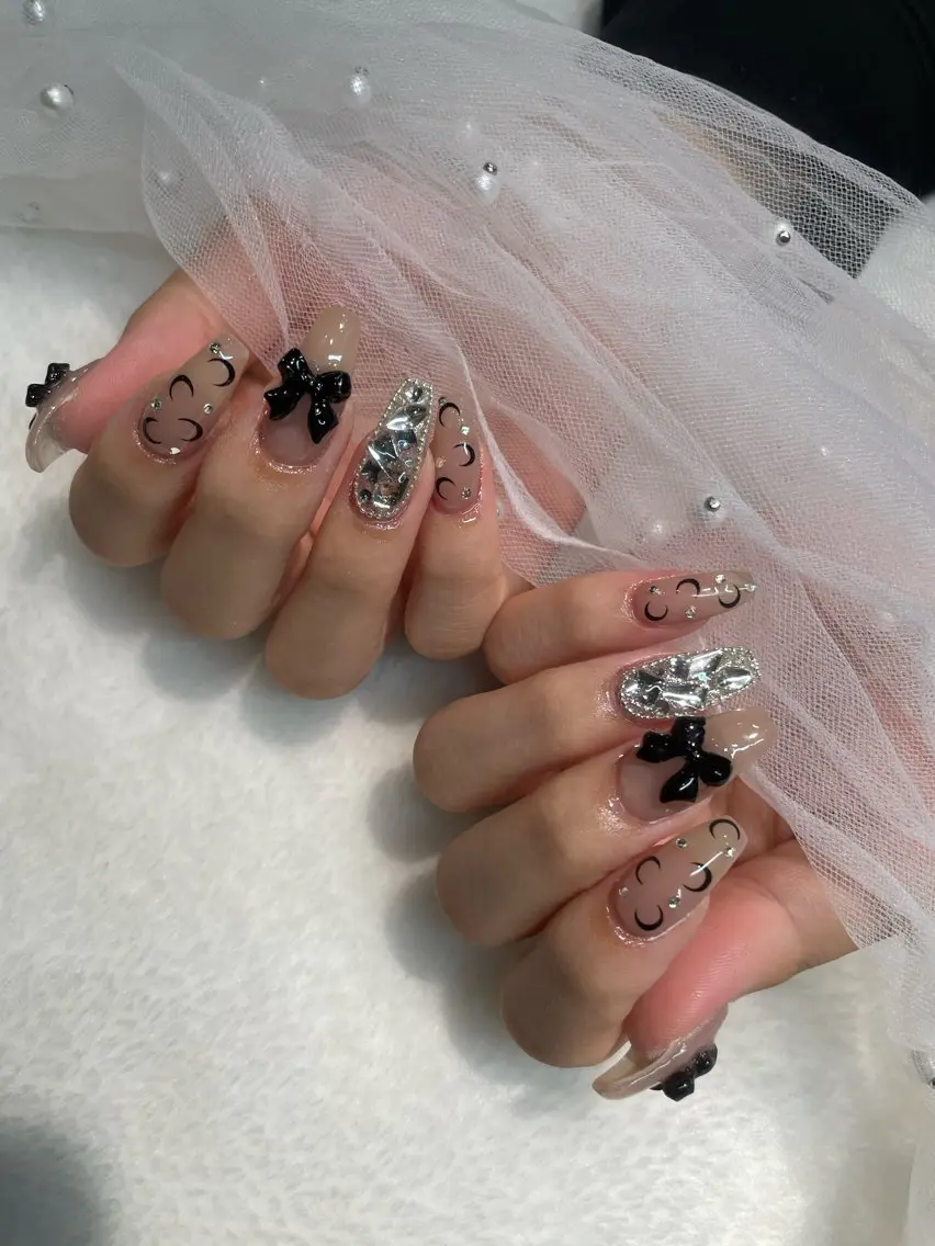 ネイル ハンドネイル I-nail Moeのネイルデザイン
