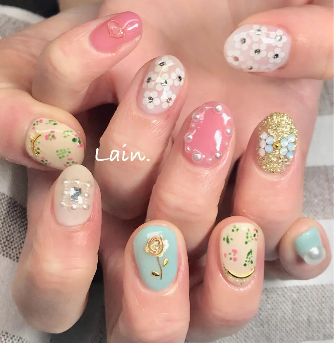 ネイル Lain. 持込デザインやり放題のネイルデザイン