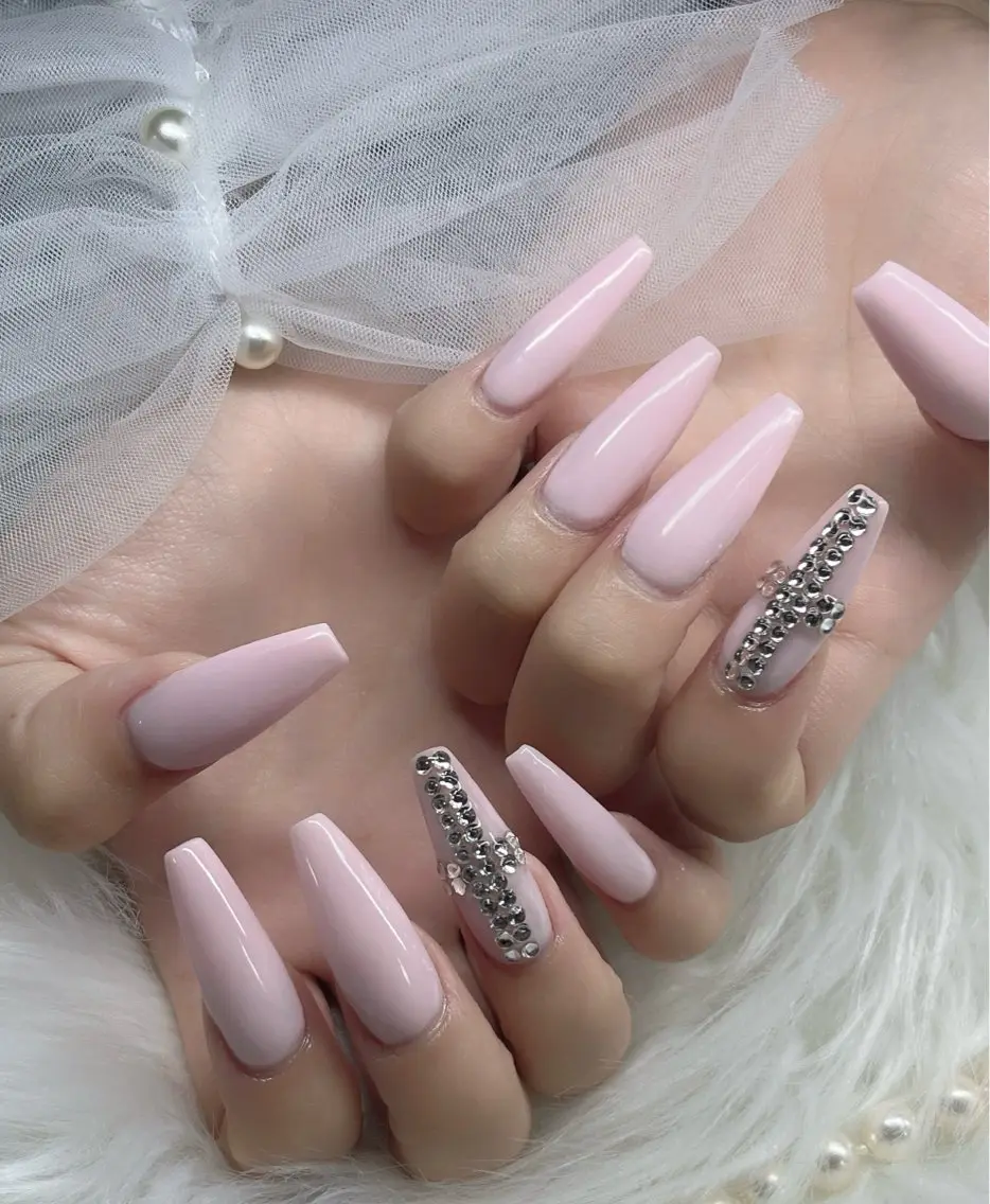 ネイル ハンドネイル YOLO NAILのネイルデザイン
