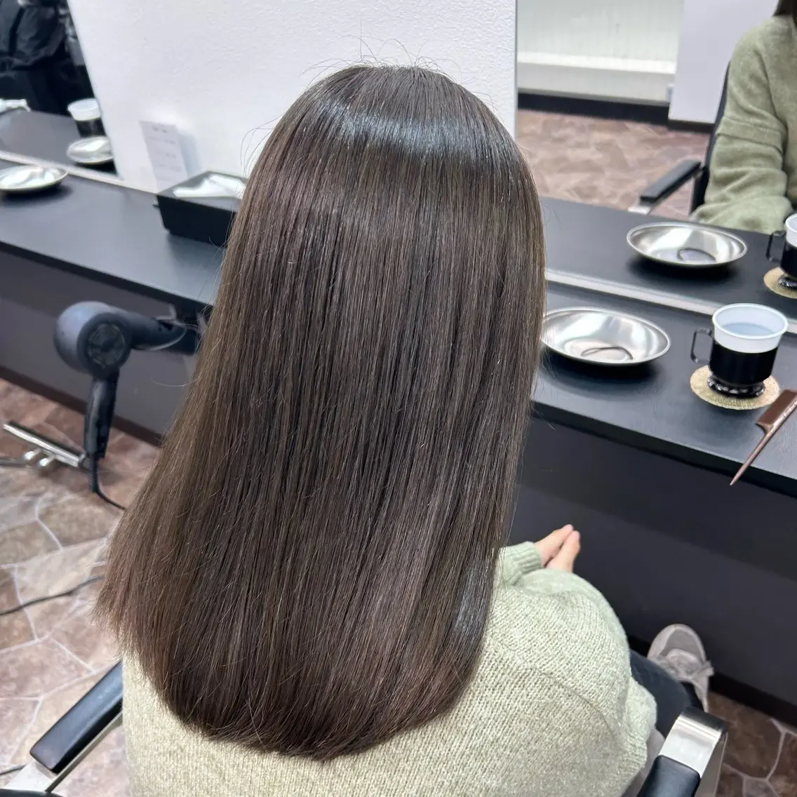 セミロング カラー ブラウンカラー オリーブブラウン COEUR🧡 山下　優花のヘアスタイル