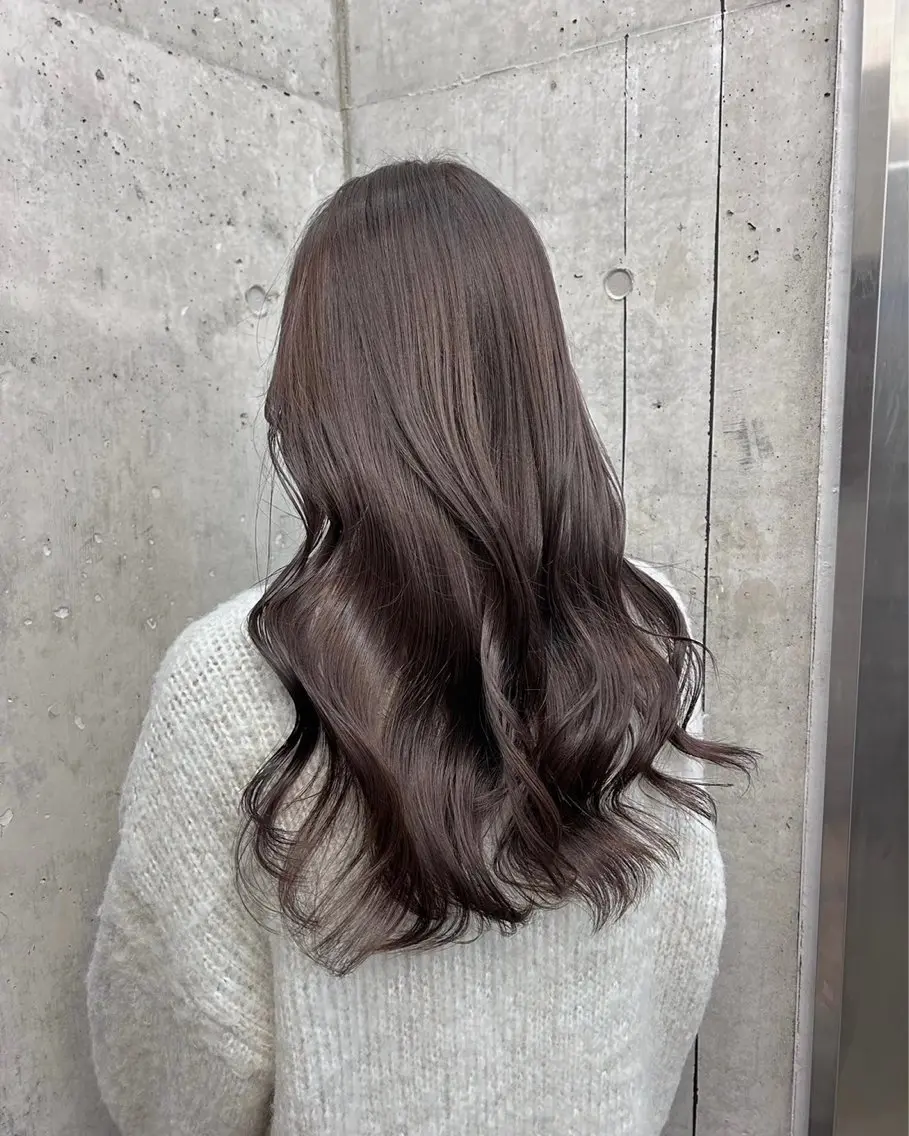 ロング カラー 顔周りカット レイヤーカット トリートメント カット ヘアカラー トリートメント まとまるレイヤー カット/透明感カラーのヘアスタイル