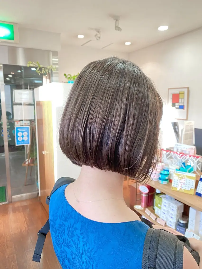 [土日祝日クーポン]カット+カラー+トリートメント+超音波の写真