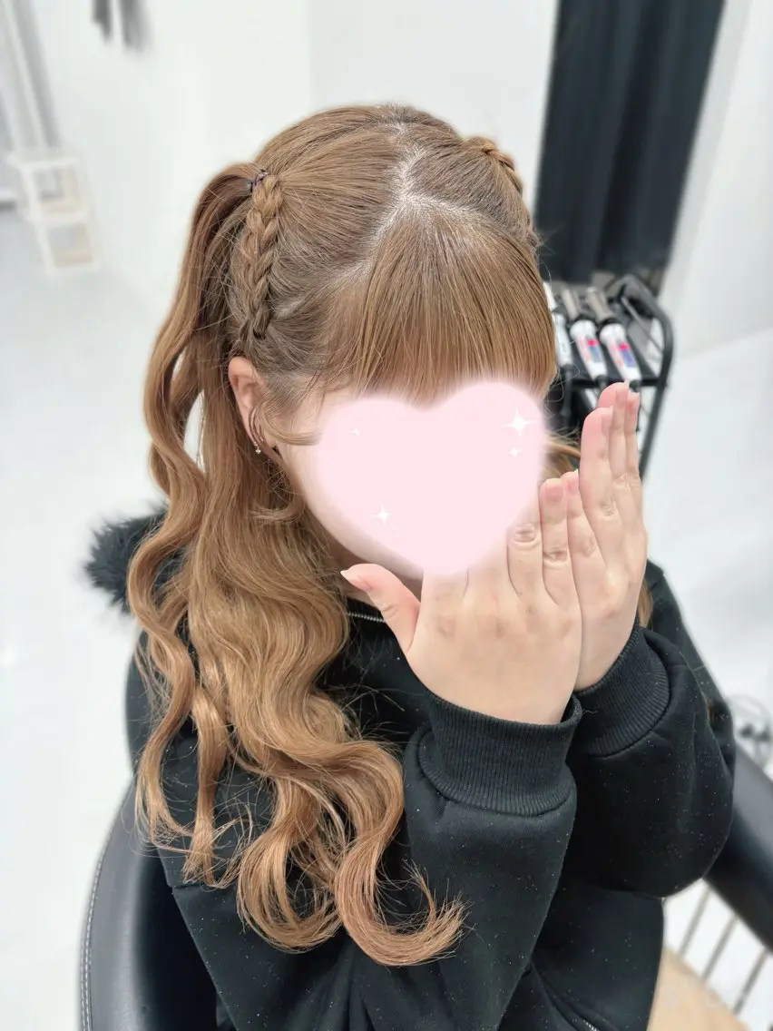 『土日·祝』ヘアセット ￥3500 【minimo限定】の写真