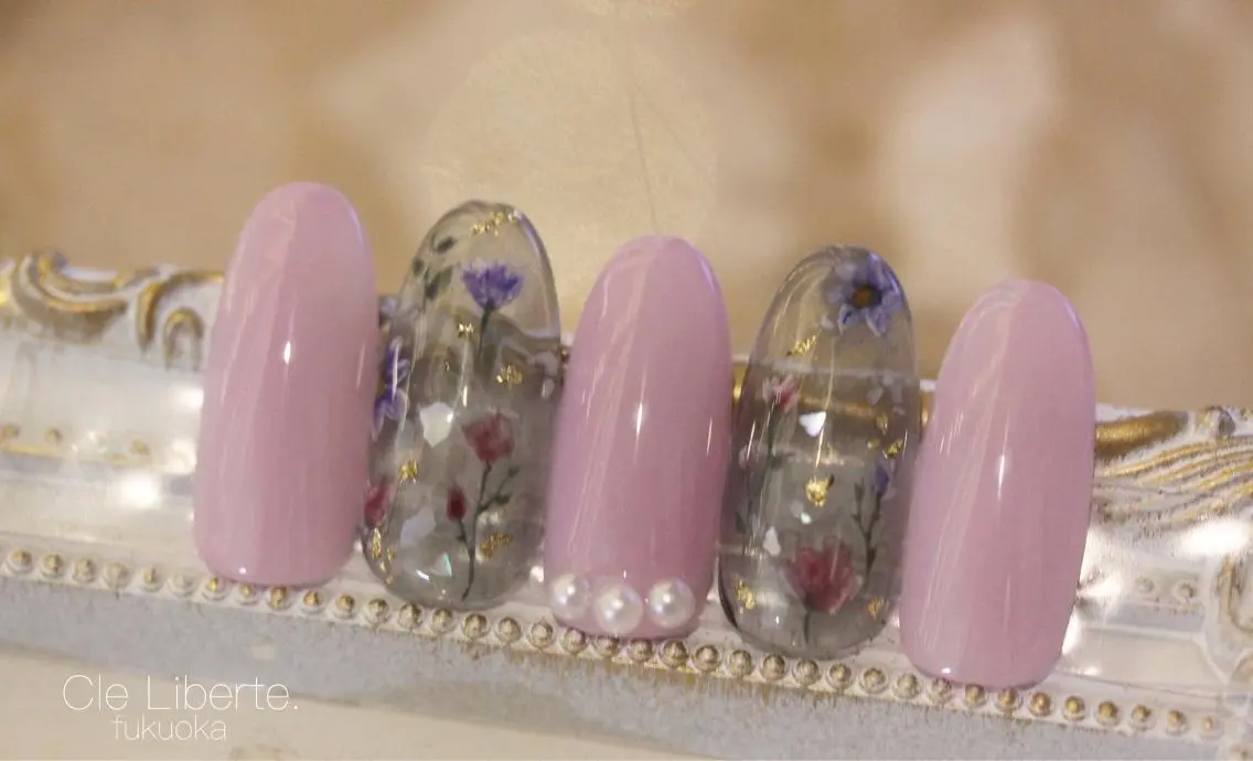 ネイル Elio 国泰寺のネイルデザイン