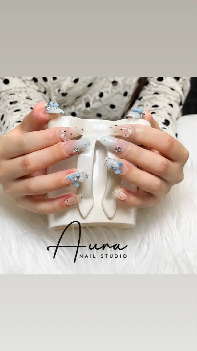 ネイル ハンドネイル Aura Nail Studioのネイルデザイン