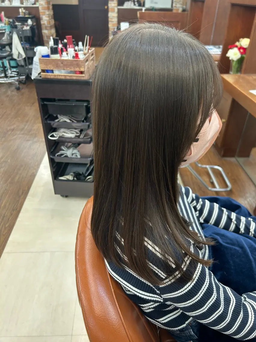 セミロング カラー カット ヘアカラー トリートメント 大八木 美咲のヘアスタイル