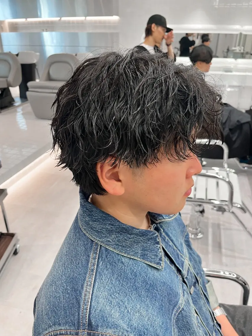 ショート パーマ メンズ ⚡メンズパーマフ ェードカットTomyのヘアスタイル