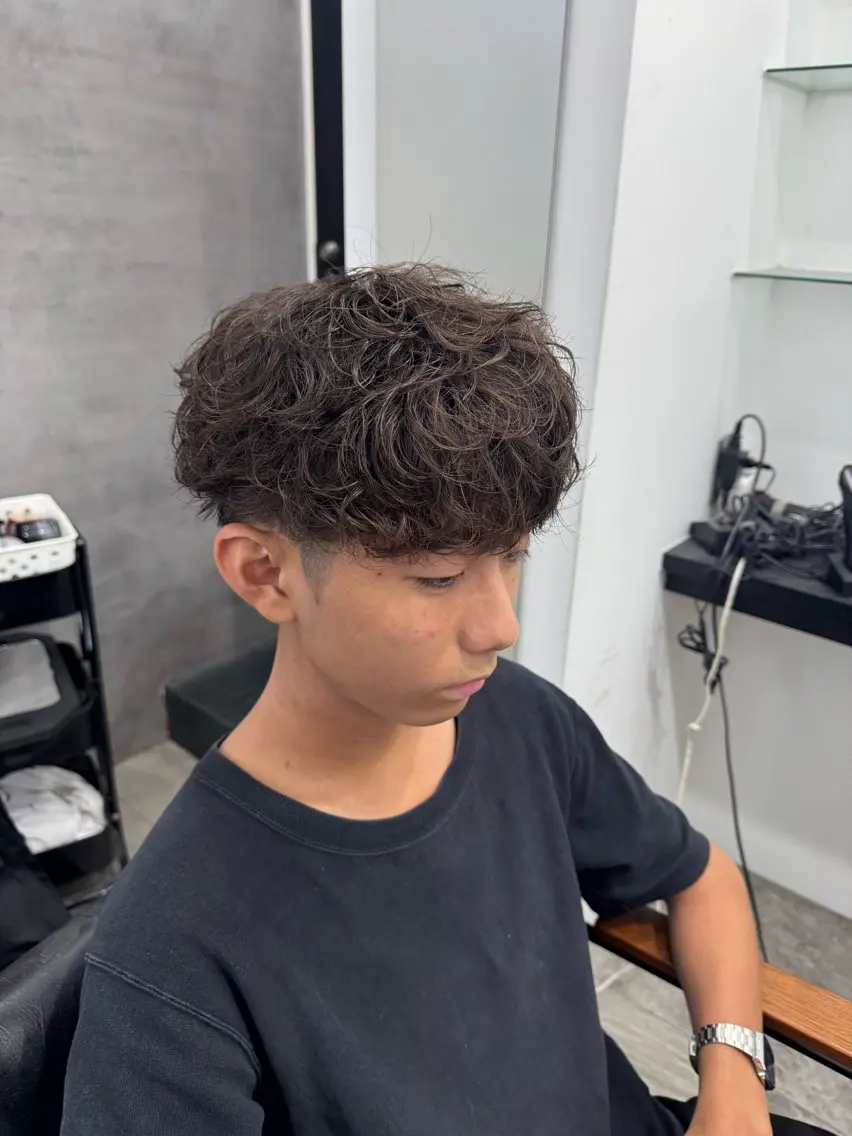 パーマ カット パーマ メンズヘア カット、パーマ特化のヘアスタイル