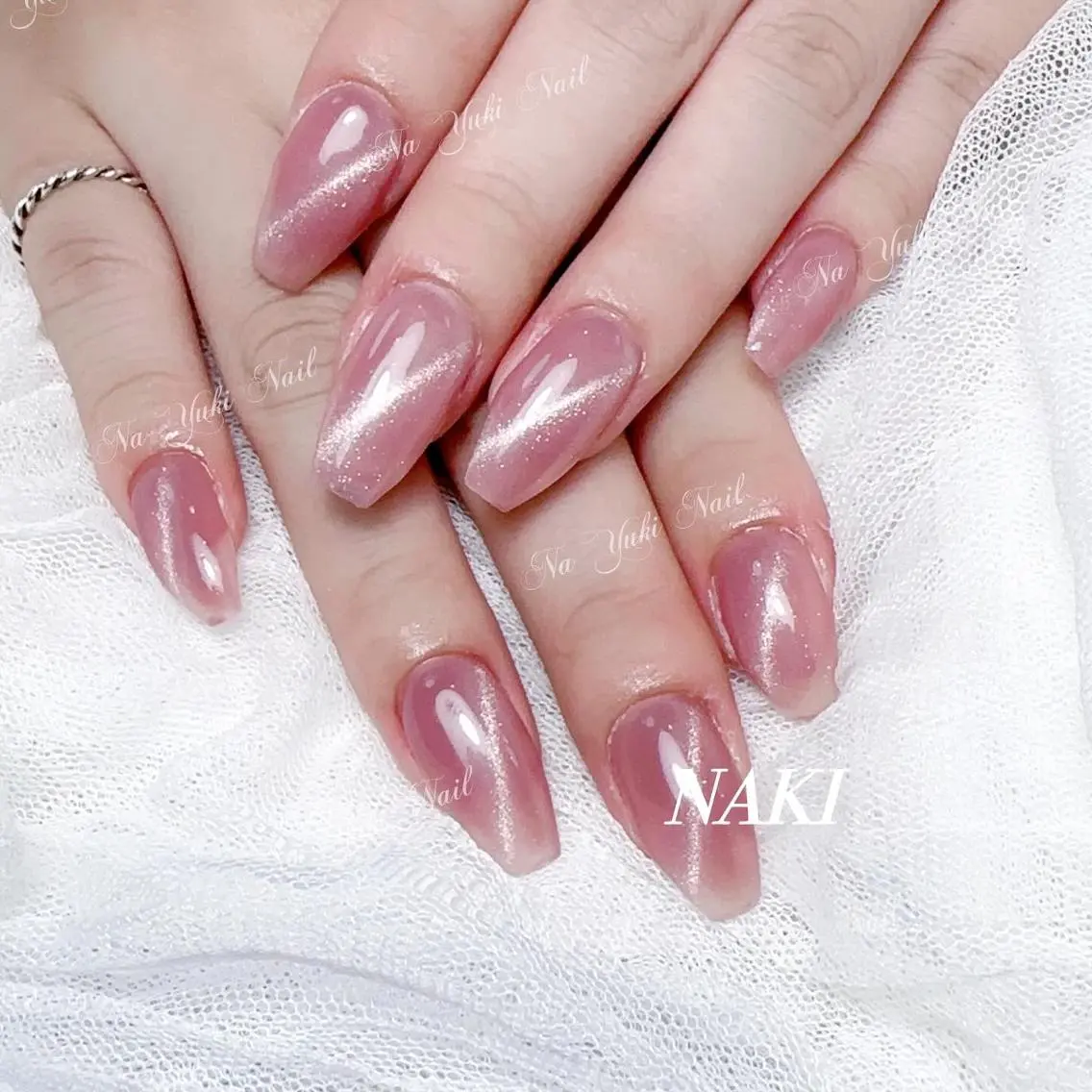 ネイル Queenie 🦋のネイルデザイン