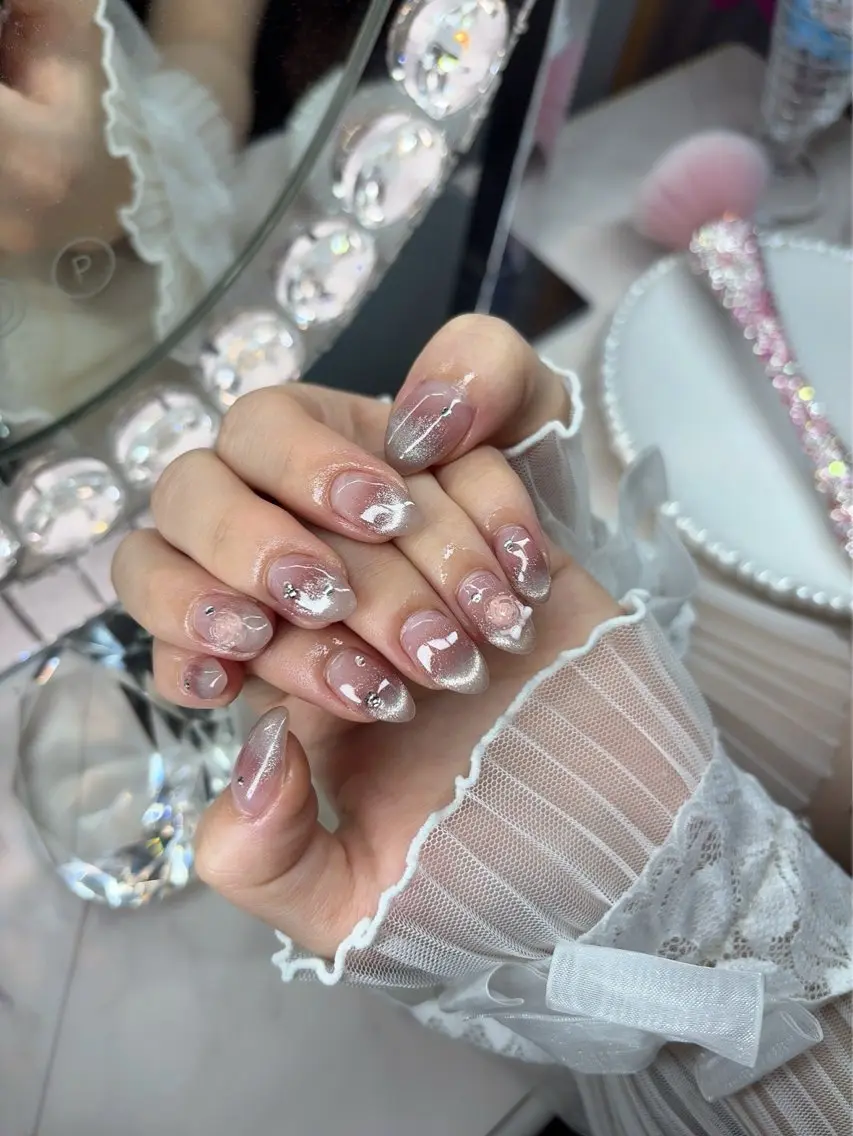 ネイル 24時まで❤︎韓国、 ワンホンネイルのネイルデザイン
