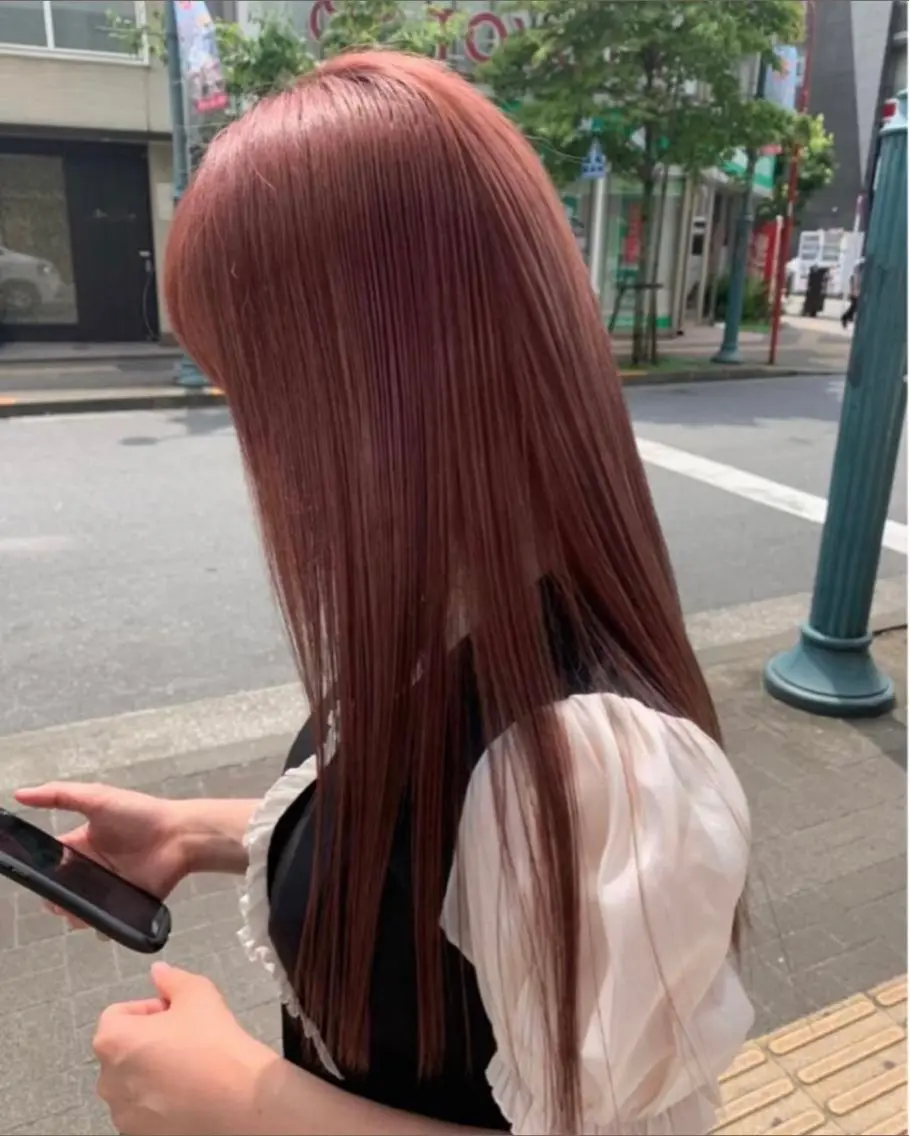 ロング カラー ブリーチ ブラウンカラー ケアブリーチ ダブルカラー イヤリングカラー ボブ/暖色カラー コウボヒカルのヘアスタイル