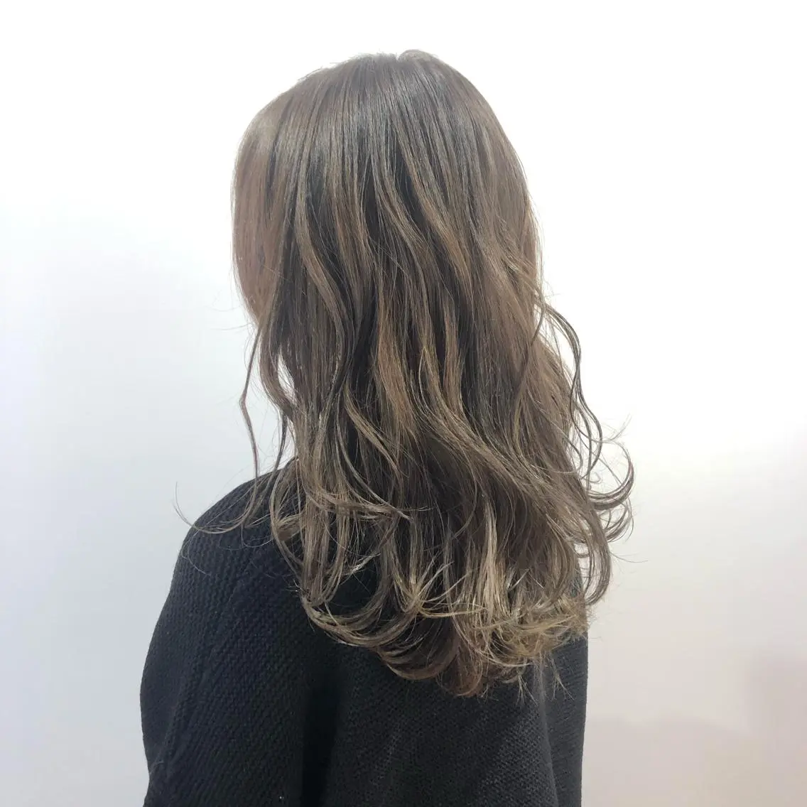 セミロング ヘアカラー 冨田 義智のヘアスタイル