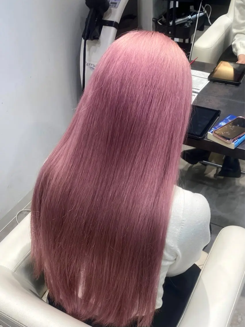 ロング カラー ピンクカラー ヘアカラー トリートメント 透明感カラー/髪質 改善🎀suzukaのヘアスタイル