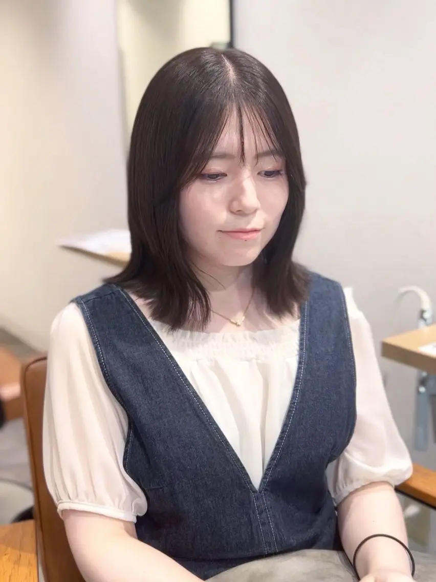 ミディアム レイヤーカット 似合わせカット 小顔カット ヘアカラー 盛れヘア🪽 /miyu🎀のヘアスタイル