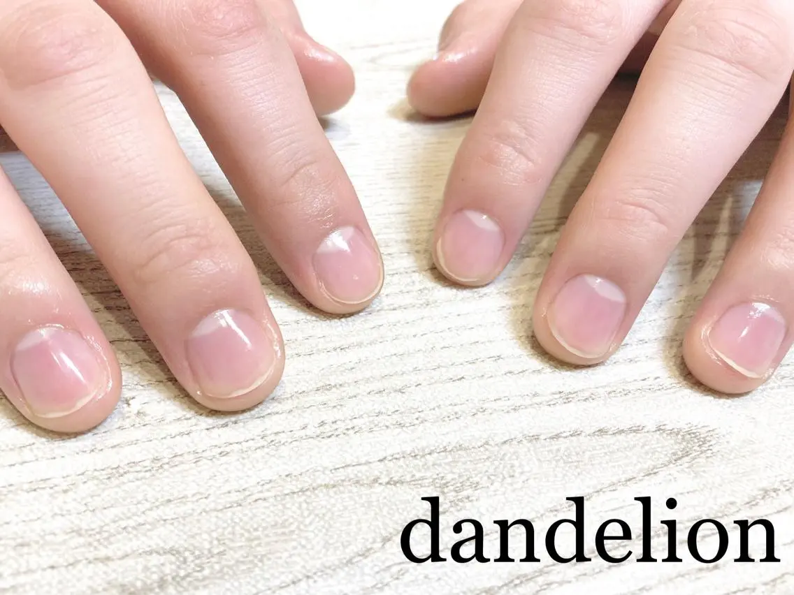 ネイル ハンドケア dandelion ダンデライオンのネイルデザイン