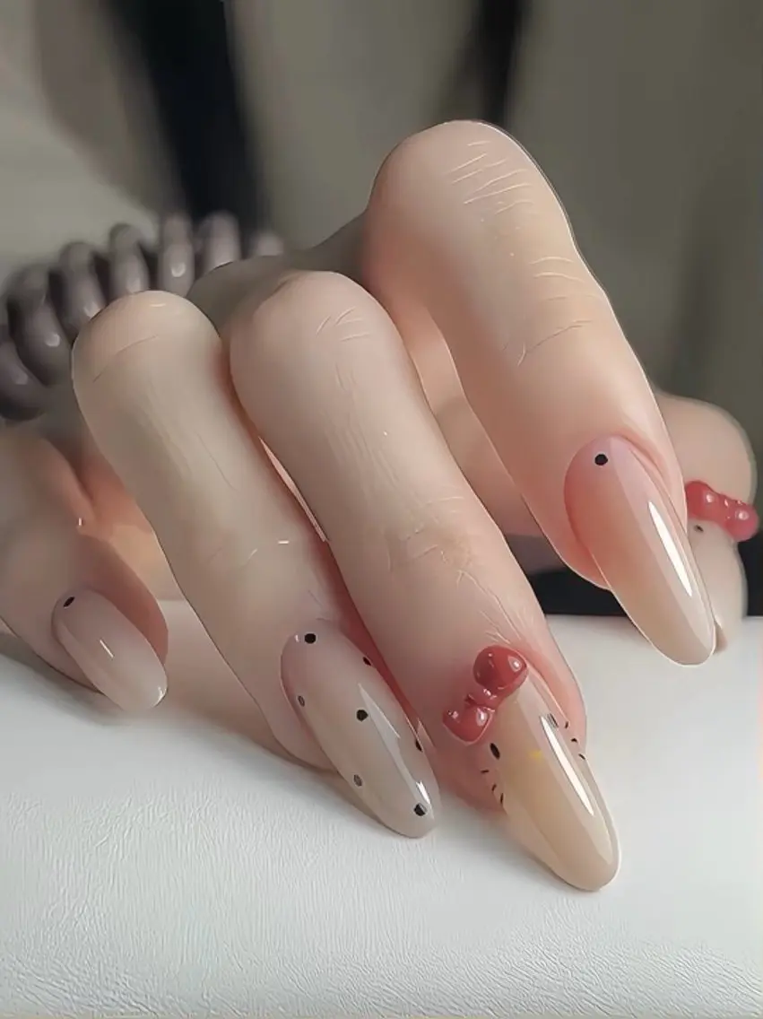 ネイル チークネイル 長さ出し フレンチネイル ガーリー 韓国ネイル sun nail池袋 モデル募集のネイルデザイン