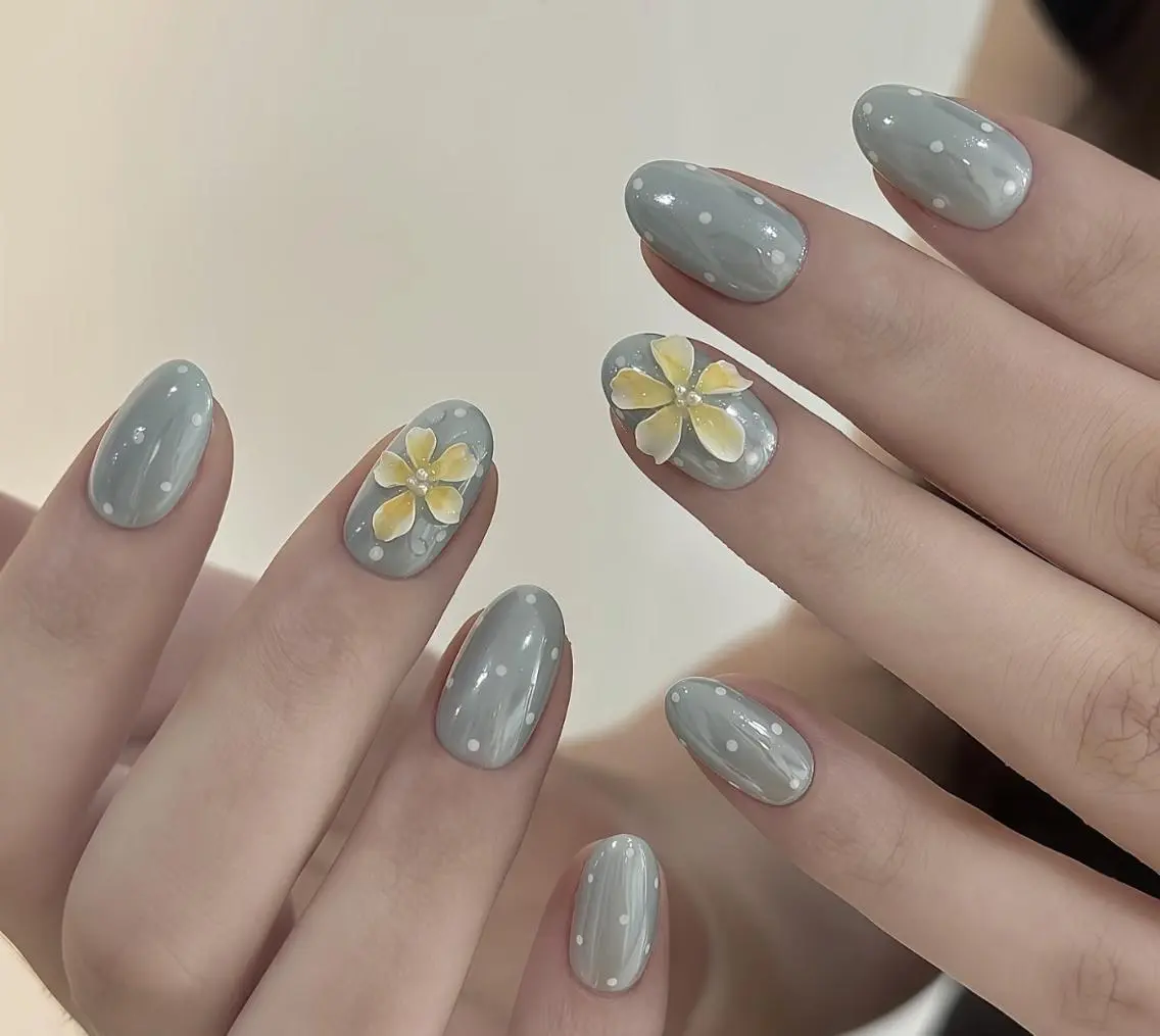 ネイル ハンドネイル TiTi Nail🫧のネイルデザイン