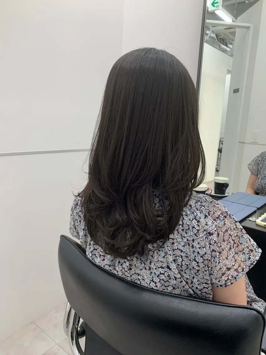 ミディアム レイヤーカット カット トリートメント 本格ヘッドスパ🌿 ×ヘア 佐藤のヘアスタイル