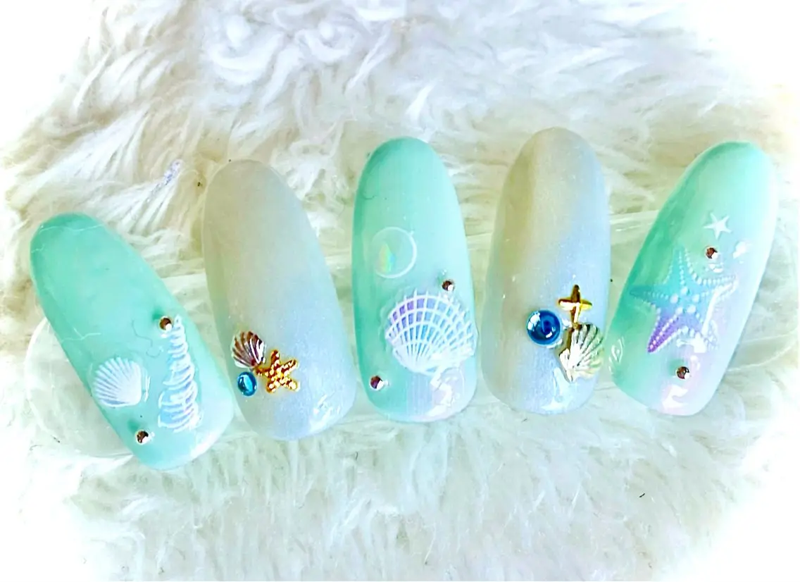 オーシャンネイル💅(オフあり、甘皮ケア付)の写真