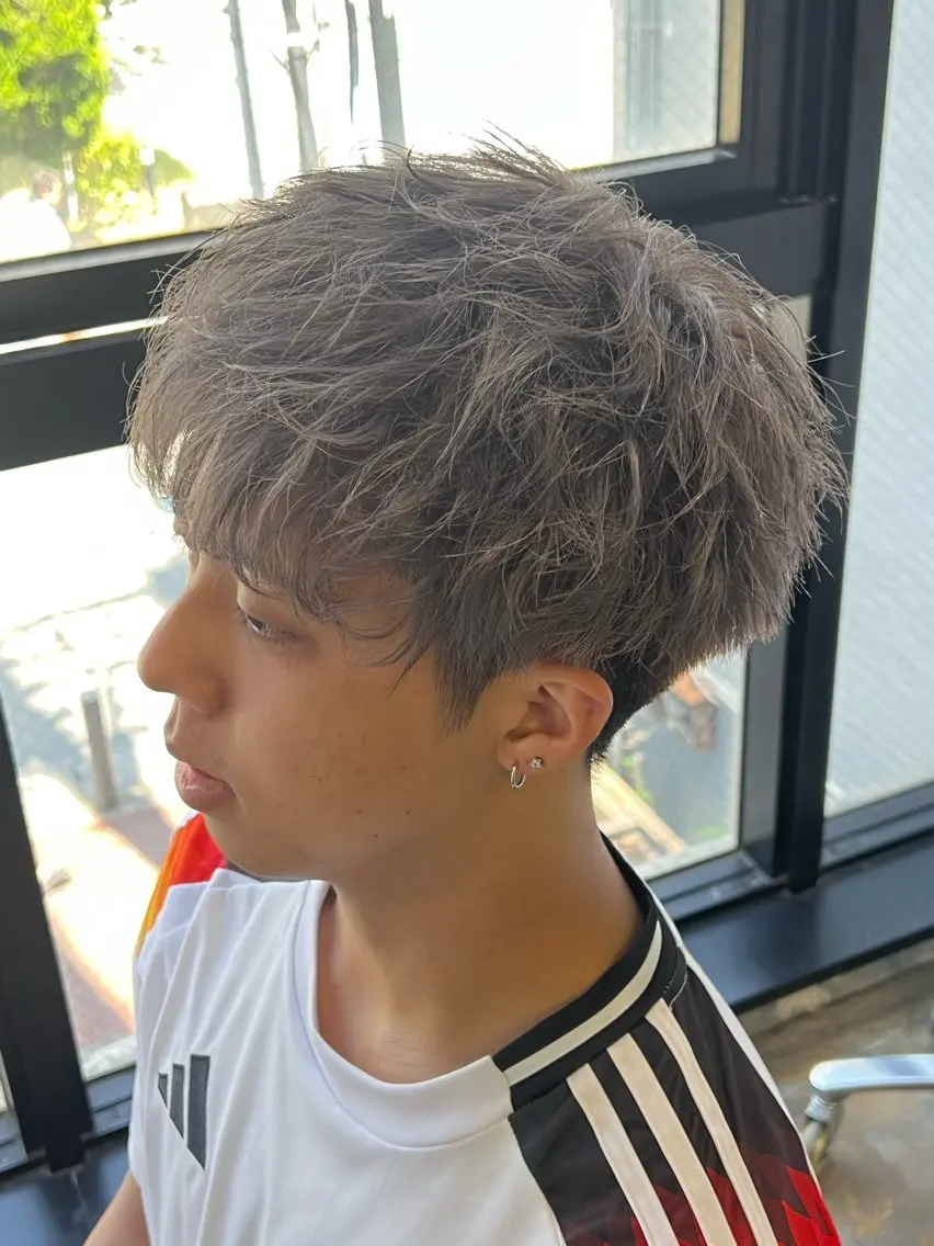 ミディアム カラー メンズ 湖城 恵吾のヘアスタイル