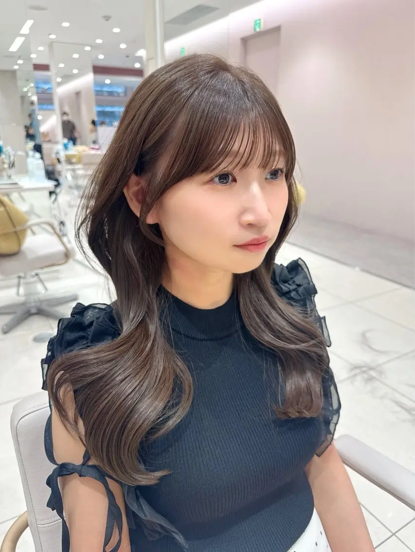 セミロング カラー カット ヘアカラー トリートメント ヘッドスパ ヘアセット 韓国ヘア/レイヤー/ 顔まわり/りょーとのヘアスタイル