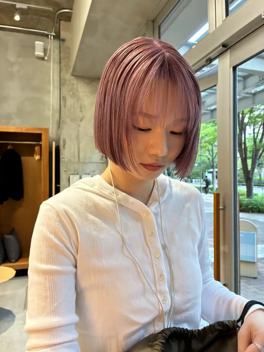 ショート カラー ヘアカラー トリートメント wewe: momoeのヘアスタイル