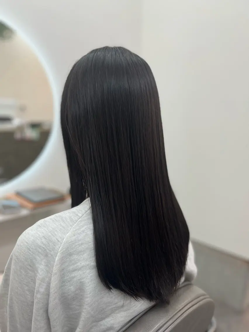 ロング カット 縮毛矯正 下野 悠也のヘアスタイル