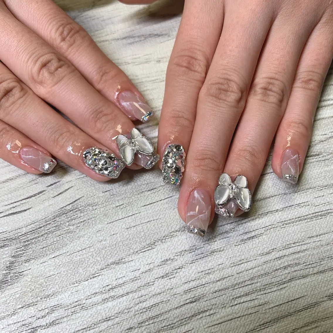 ネイル ハンドネイル フットネイル Adite nailのネイルデザイン