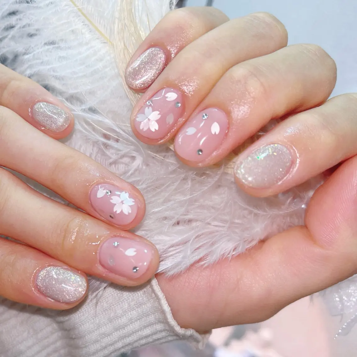 ネイル ハンドネイル Glow Nail スカルプ専門店のネイルデザイン