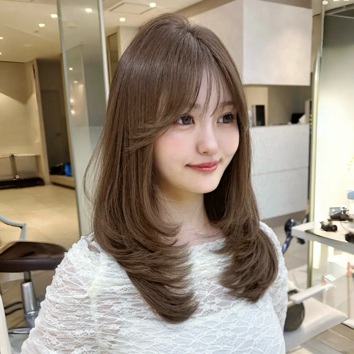 ミディアム カット ヘアカラー トリートメント かなこ/ミディアム レイヤー／ワンカールのヘアスタイル