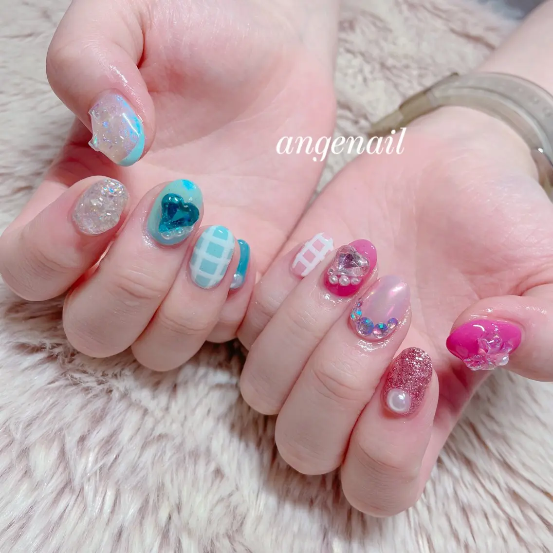 ネイル ハンドネイル オーナーネイリスト MAKIのネイルデザイン